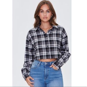 Forever 21 cropped flannel NWT